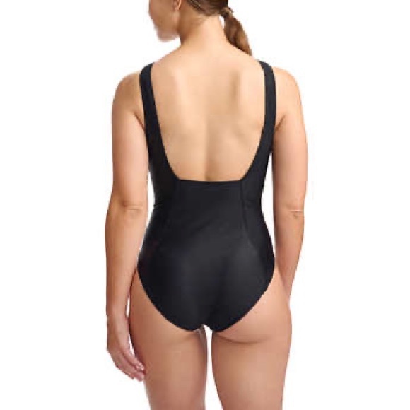 Lole One Piece Swimsuit - Picture 2 of 8